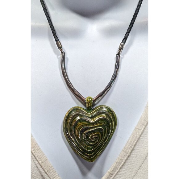 Brutalist Abstract Heart Swirl Pendant Necklace - Picture 6 of 12